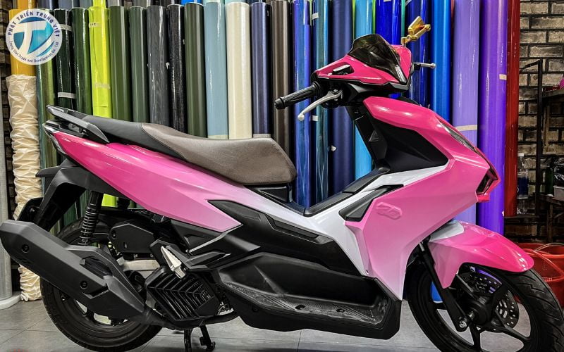 Decal đổi màu xe máy